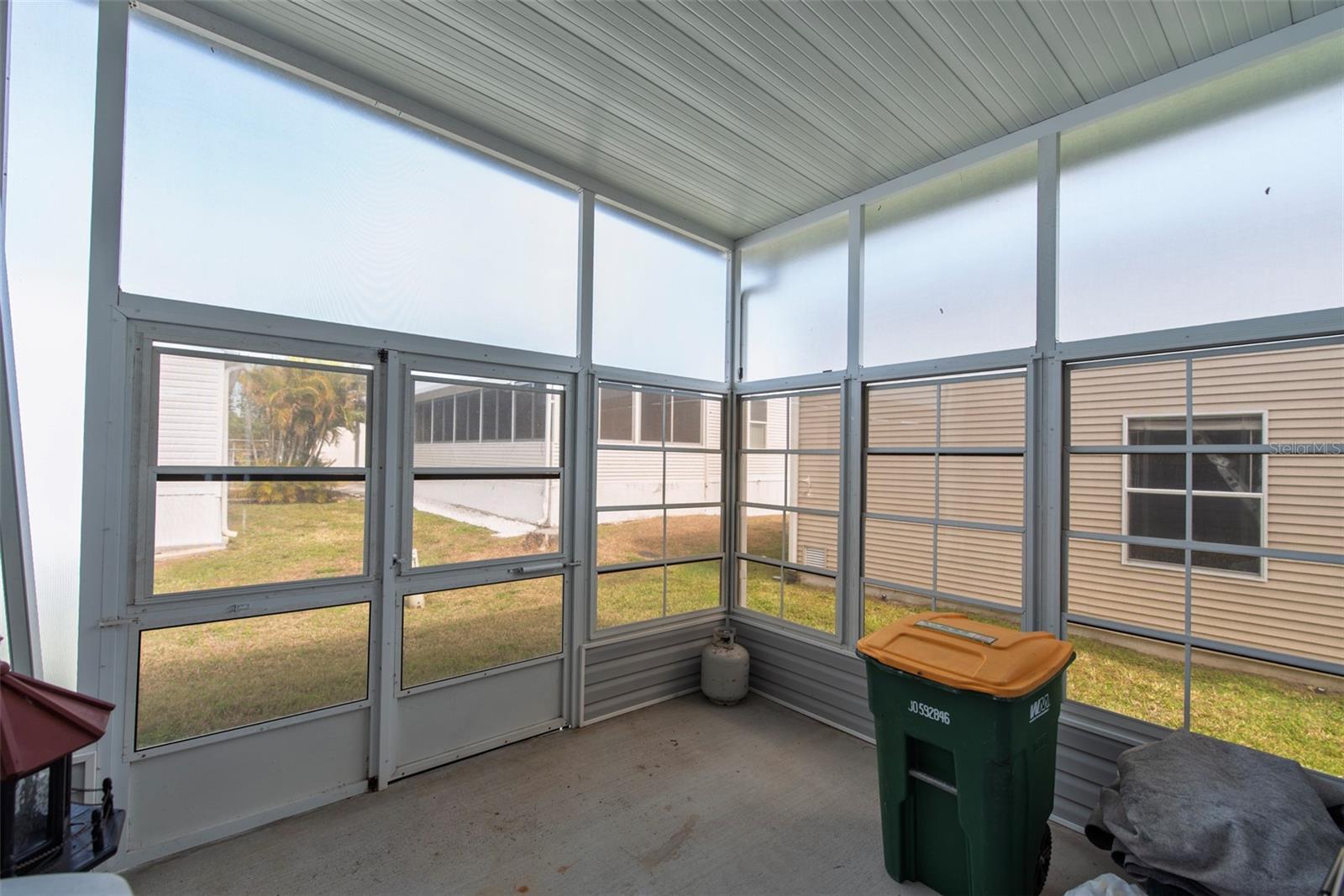 Image 14 of 27 For 3 Rotterdam Drive