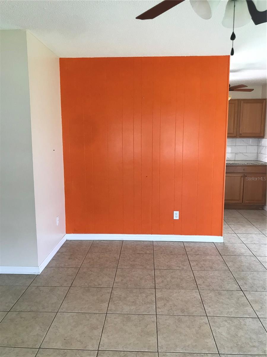 Image 4 of 13 For 2511 Conway Boulevard