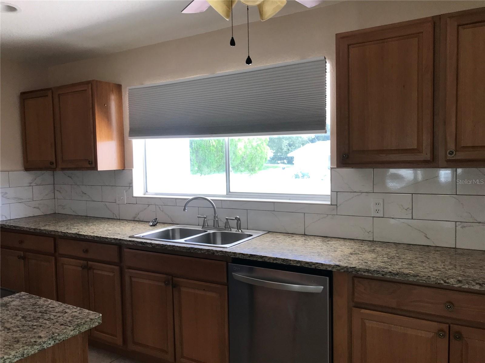 Image 8 of 13 For 2511 Conway Boulevard