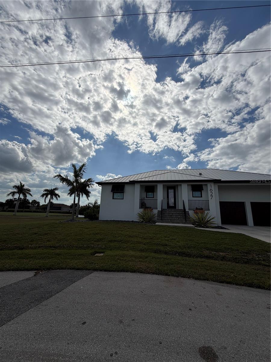 Image 3 of 4 For 1619 Atares Drive