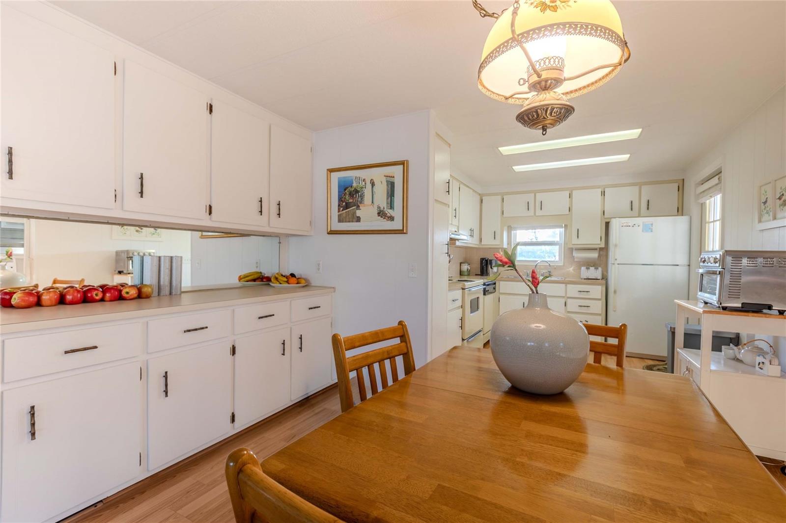 Image 4 of 35 For 2100 Kings Highway 539