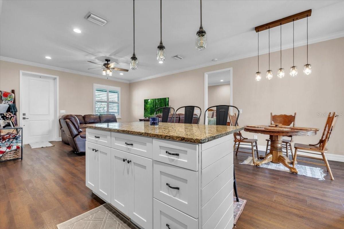 Image 10 of 45 For 8429 Riverview Oaks Terrace