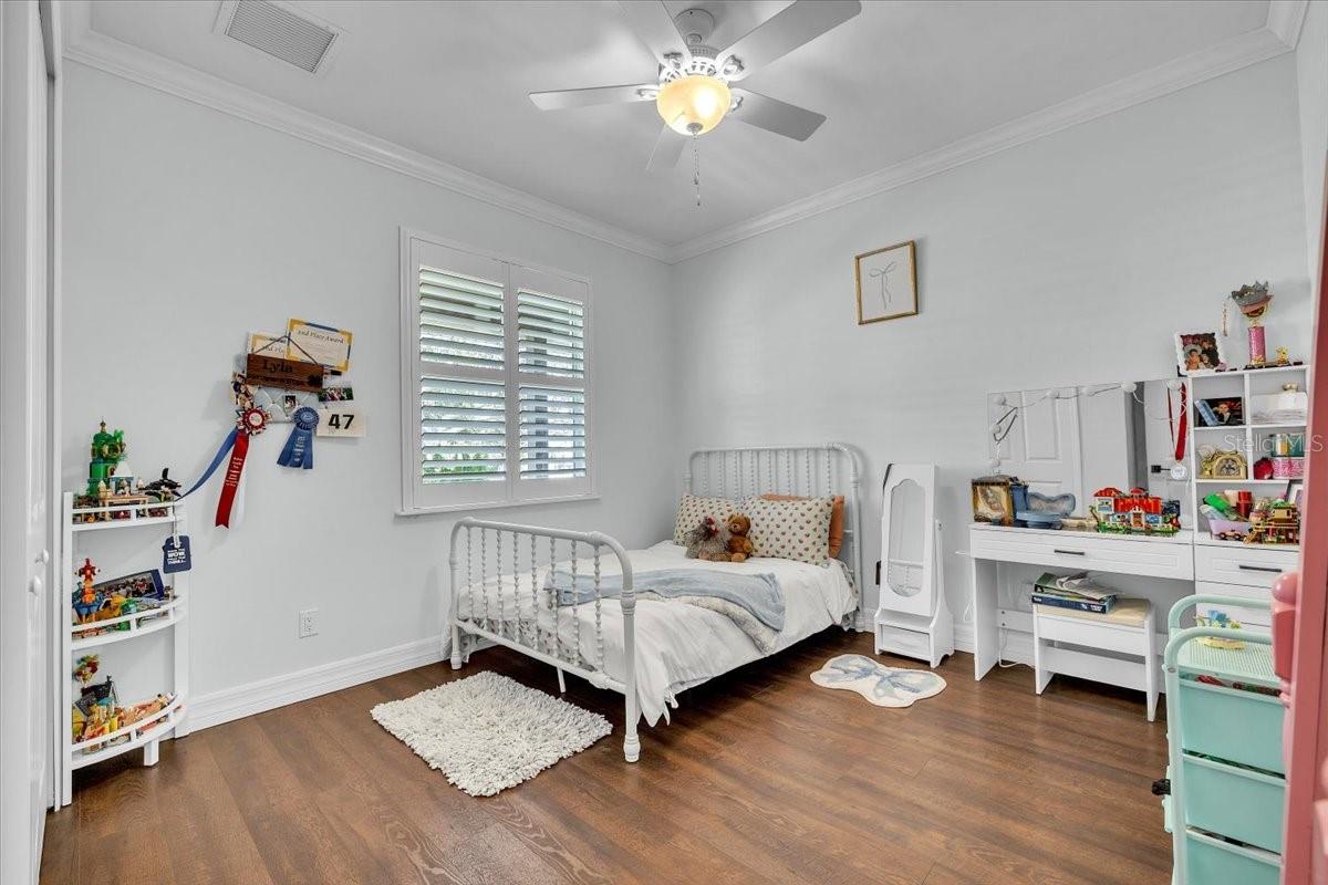 Image 23 of 45 For 8429 Riverview Oaks Terrace