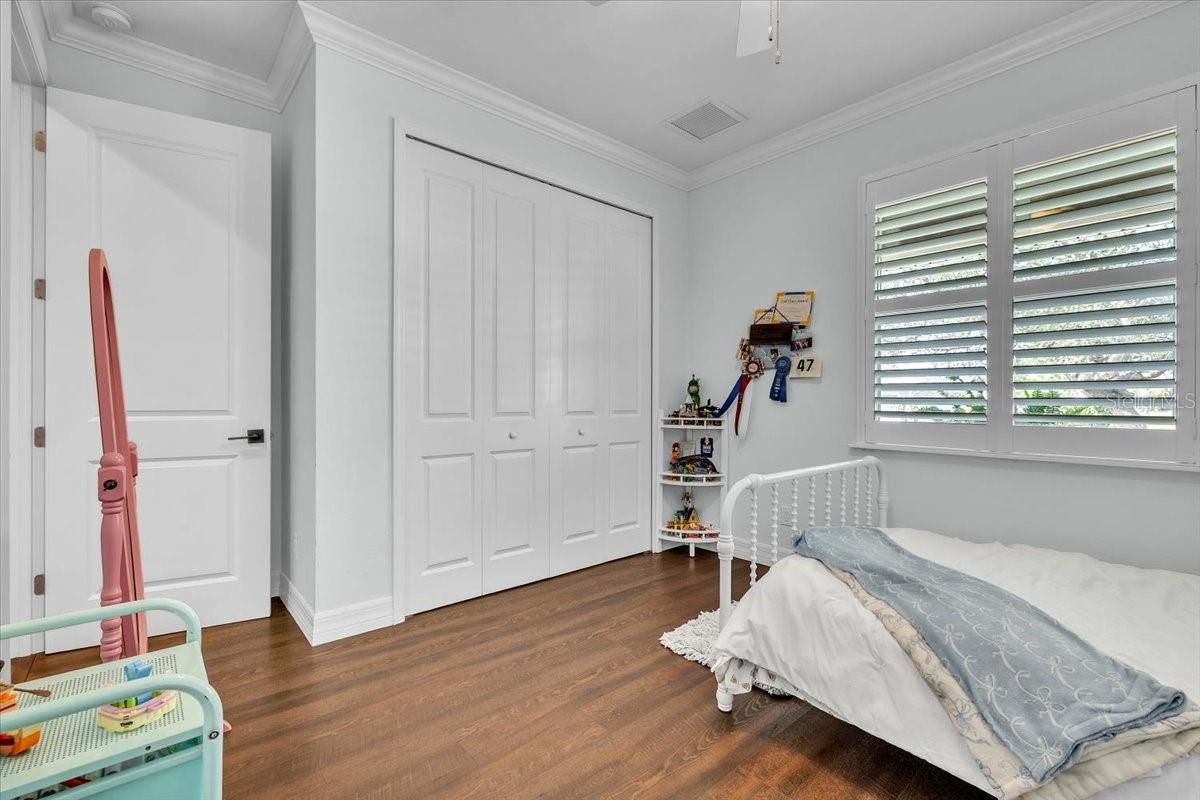 Image 24 of 45 For 8429 Riverview Oaks Terrace