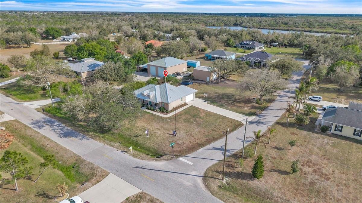 Image 33 of 45 For 8429 Riverview Oaks Terrace