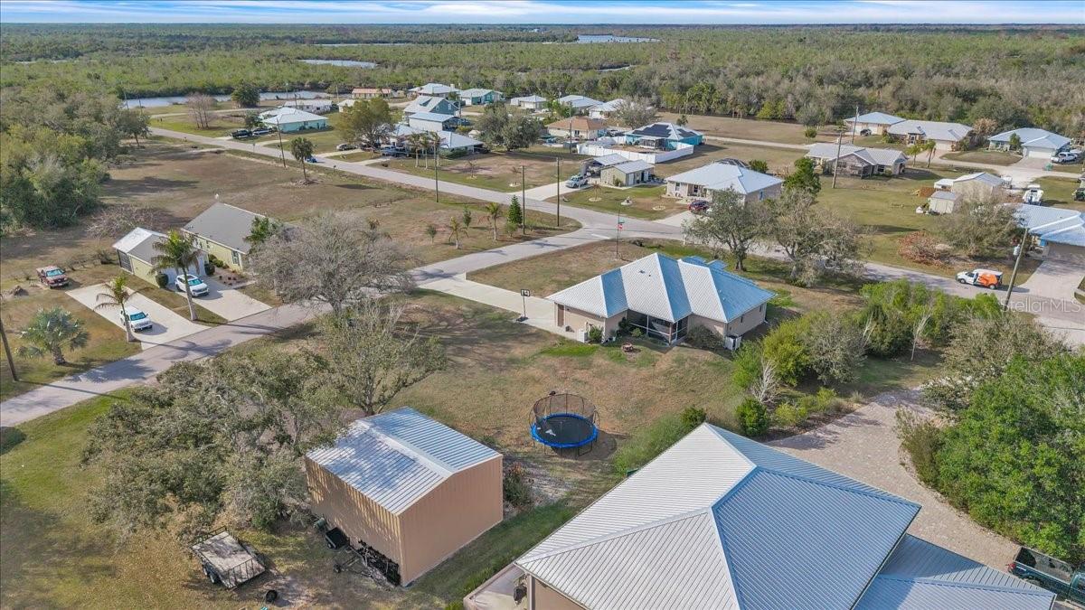 Image 41 of 45 For 8429 Riverview Oaks Terrace