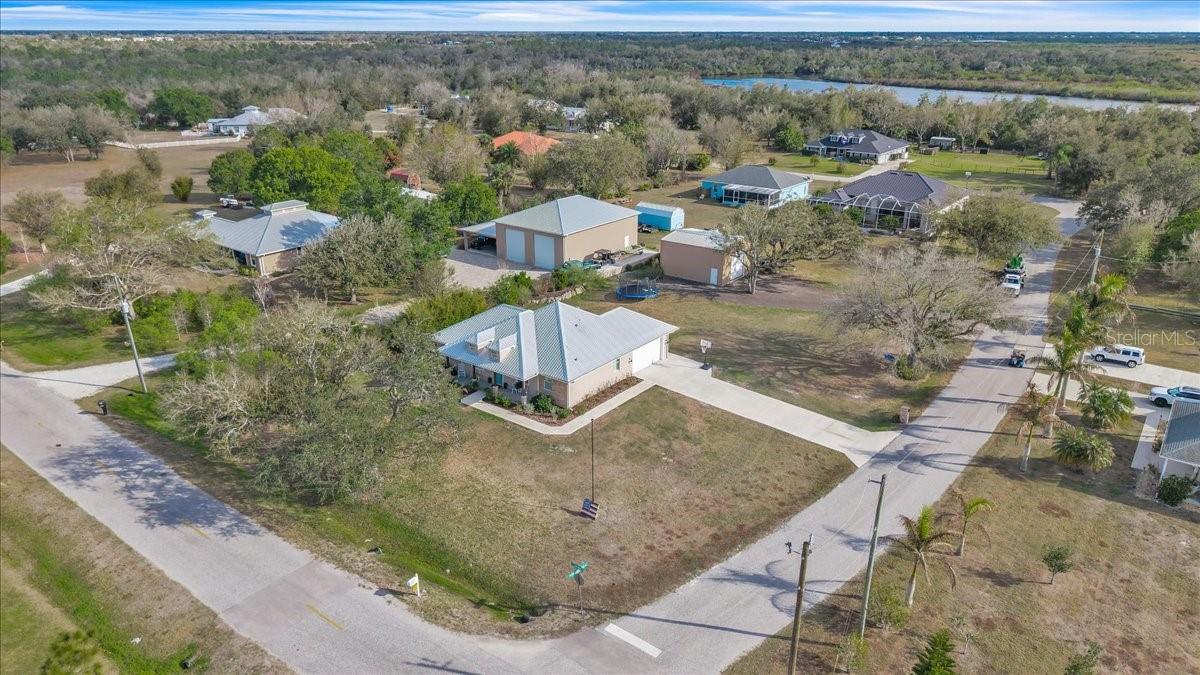 Image 43 of 45 For 8429 Riverview Oaks Terrace