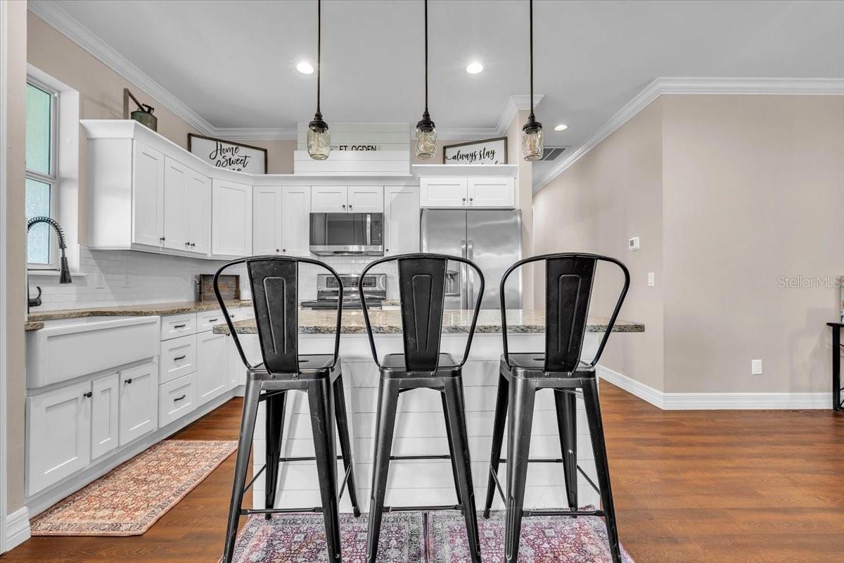 Image 7 of 45 For 8429 Riverview Oaks Terrace