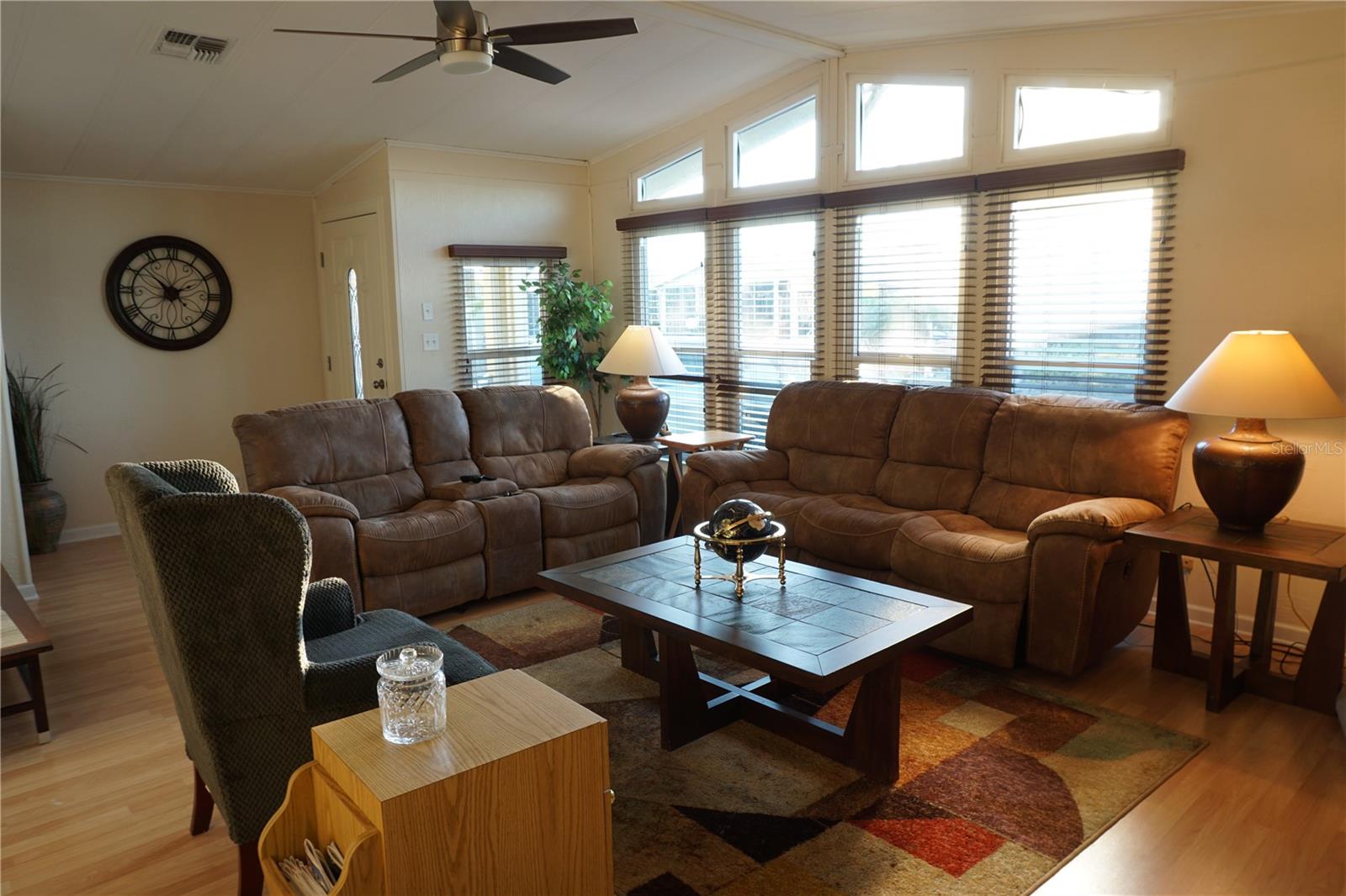 Image 11 of 64 For 145 Rarotonga Road