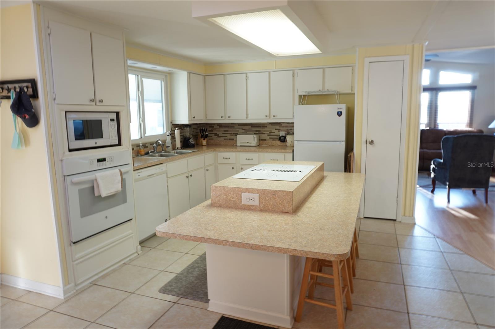 Image 14 of 64 For 145 Rarotonga Road