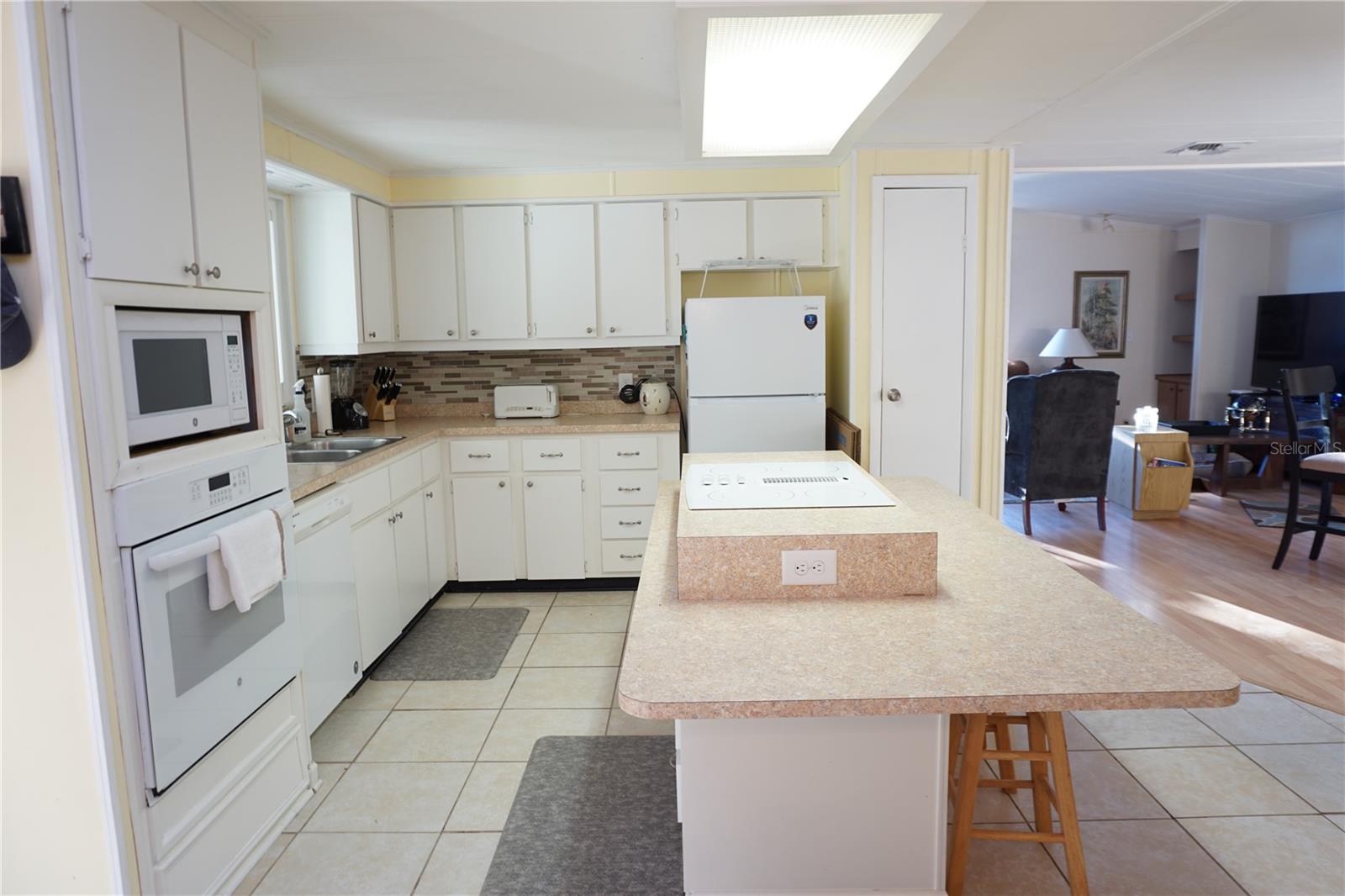 Image 15 of 64 For 145 Rarotonga Road