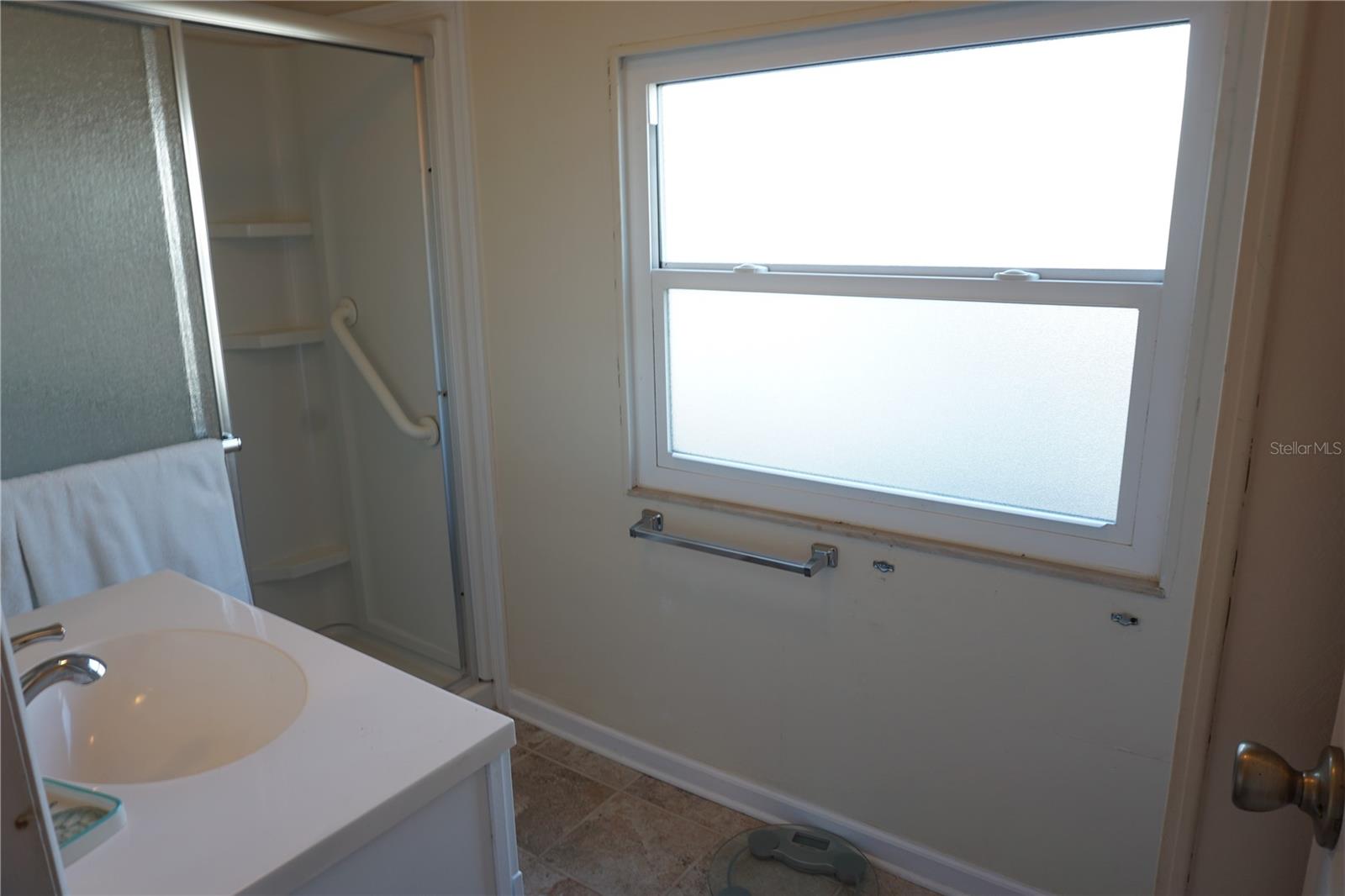 Image 21 of 64 For 145 Rarotonga Road