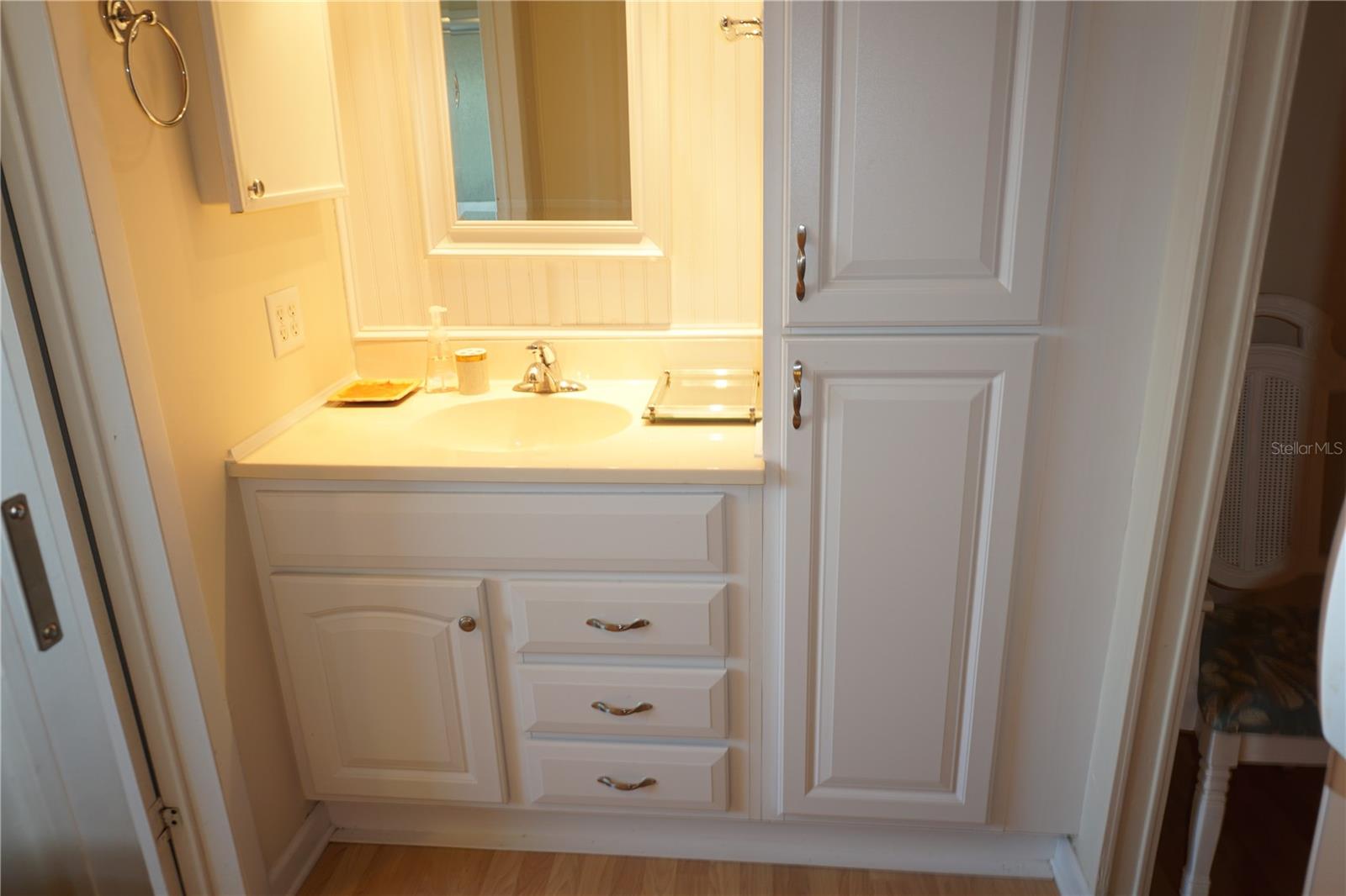 Image 24 of 64 For 145 Rarotonga Road