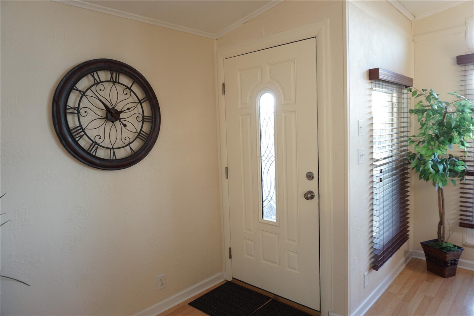 Image 8 of 64 For 145 Rarotonga Road