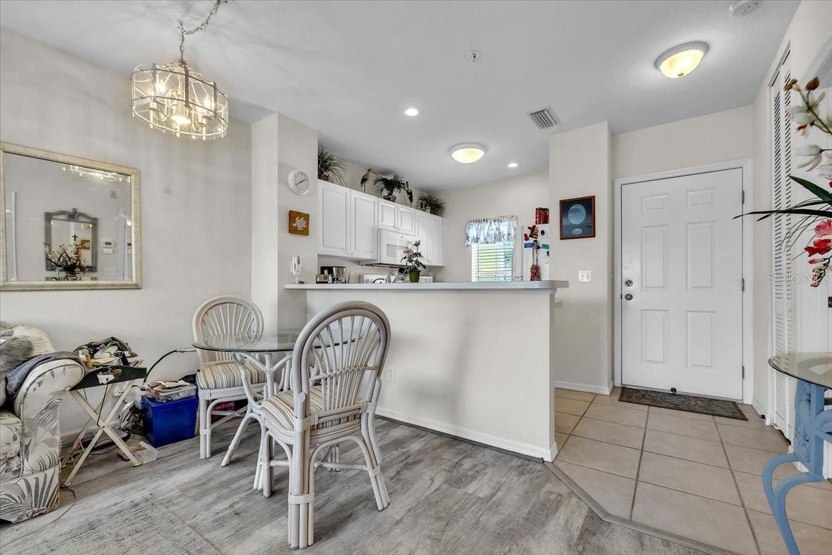 Image 10 of 48 For 19335 Water Oak Drive 204