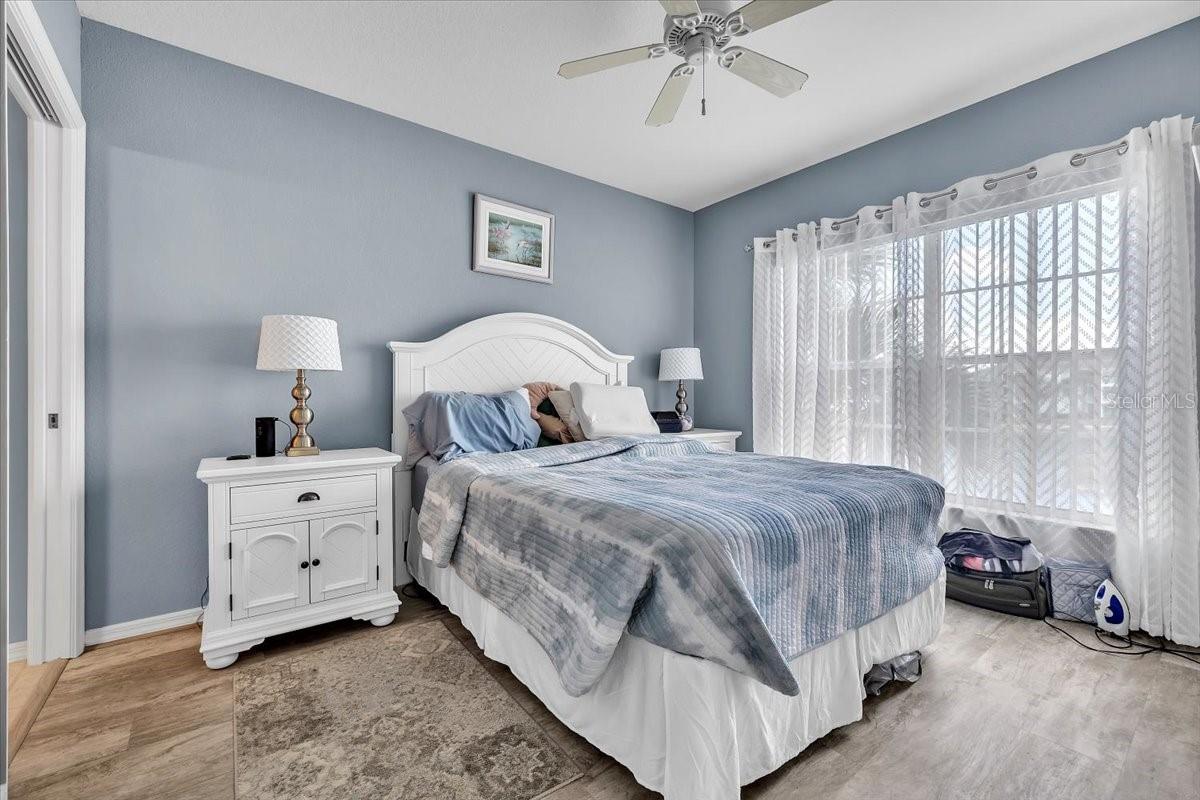 Image 14 of 48 For 19335 Water Oak Drive 204