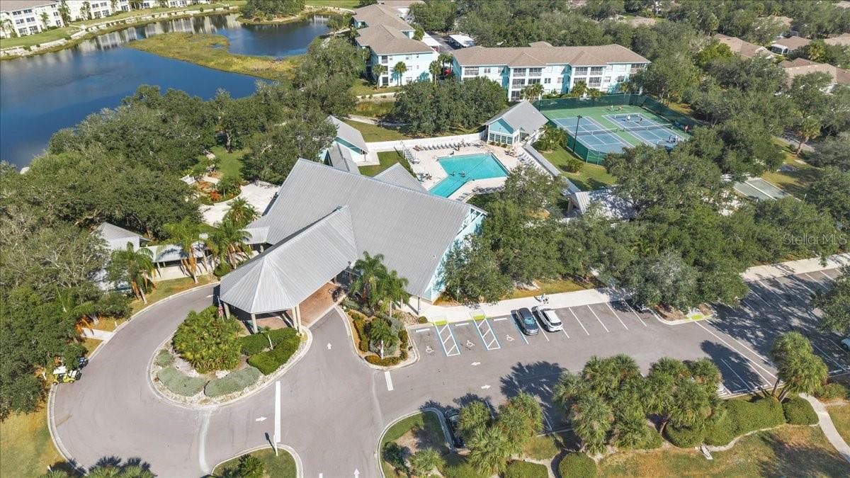 Image 35 of 48 For 19335 Water Oak Drive 204