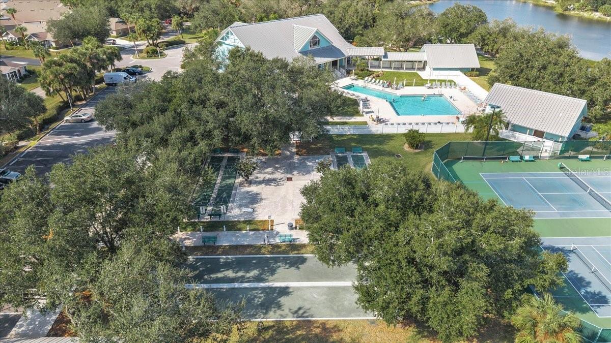 Image 36 of 48 For 19335 Water Oak Drive 204