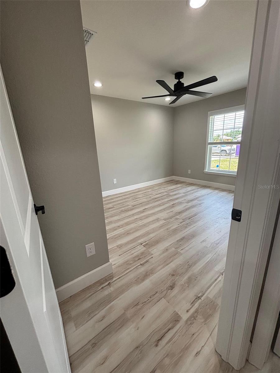 Image 11 of 22 For 6 13th Place