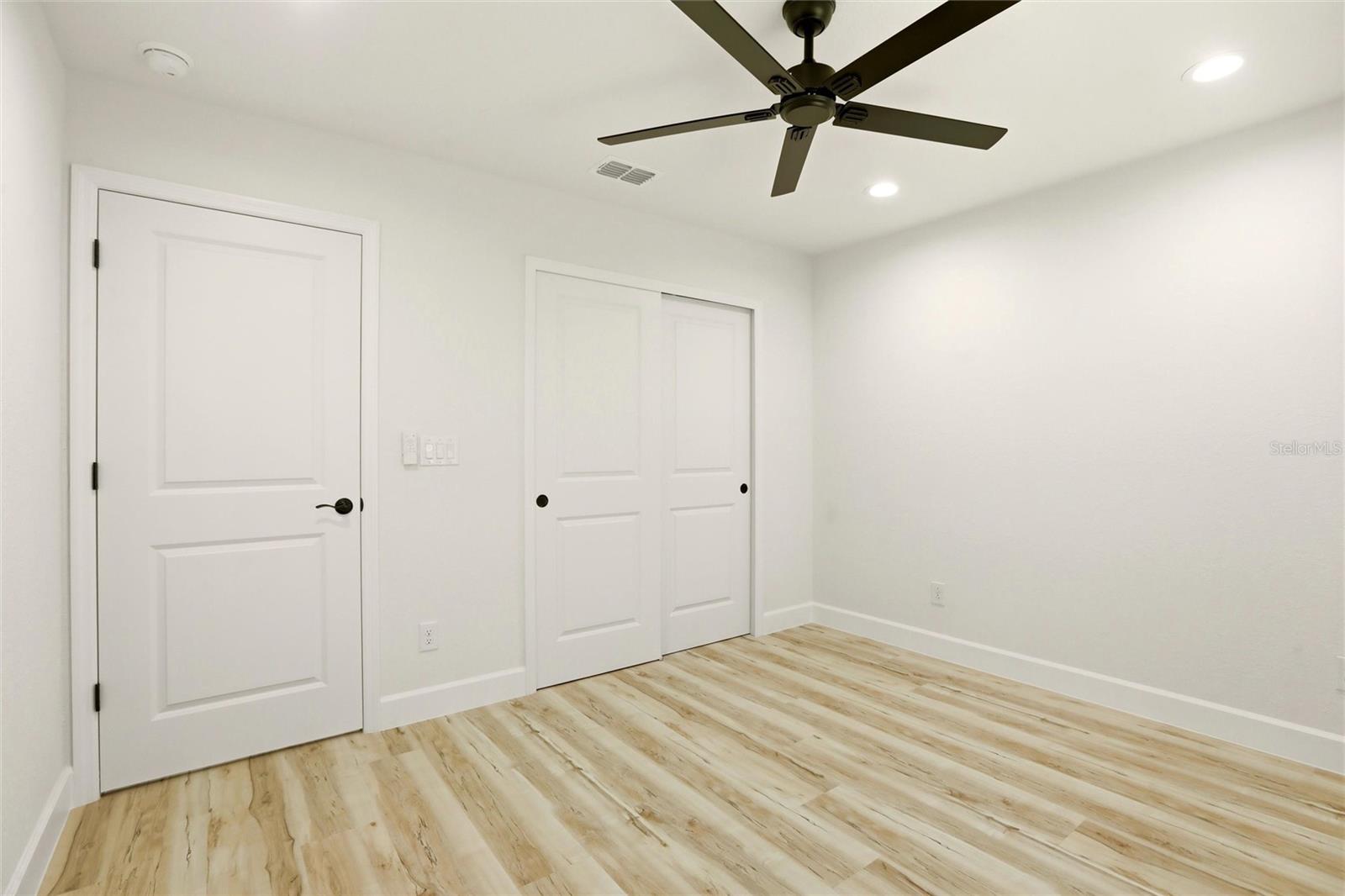 Image 24 of 50 For 6 13th Place