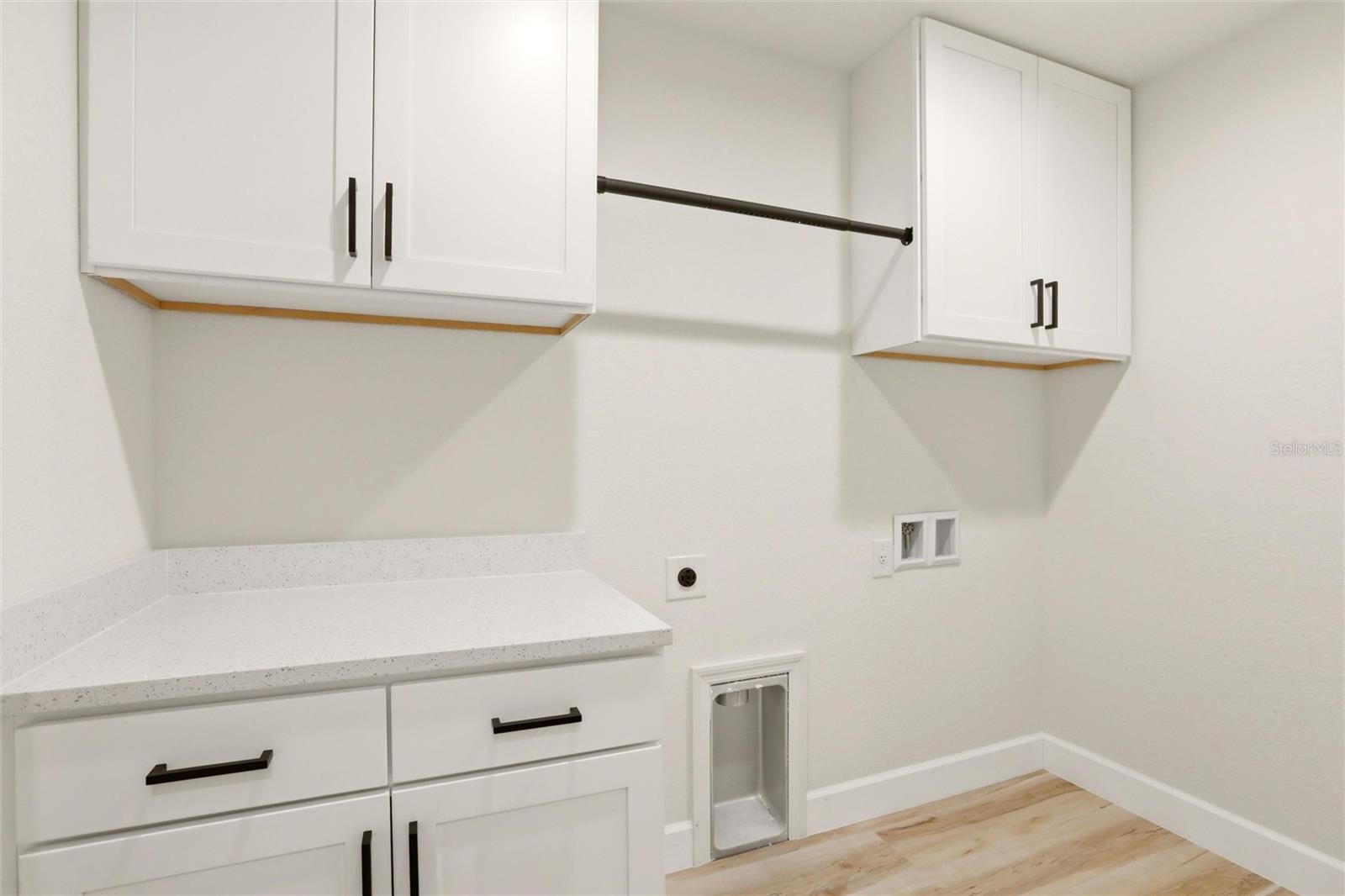 Image 35 of 50 For 6 13th Place