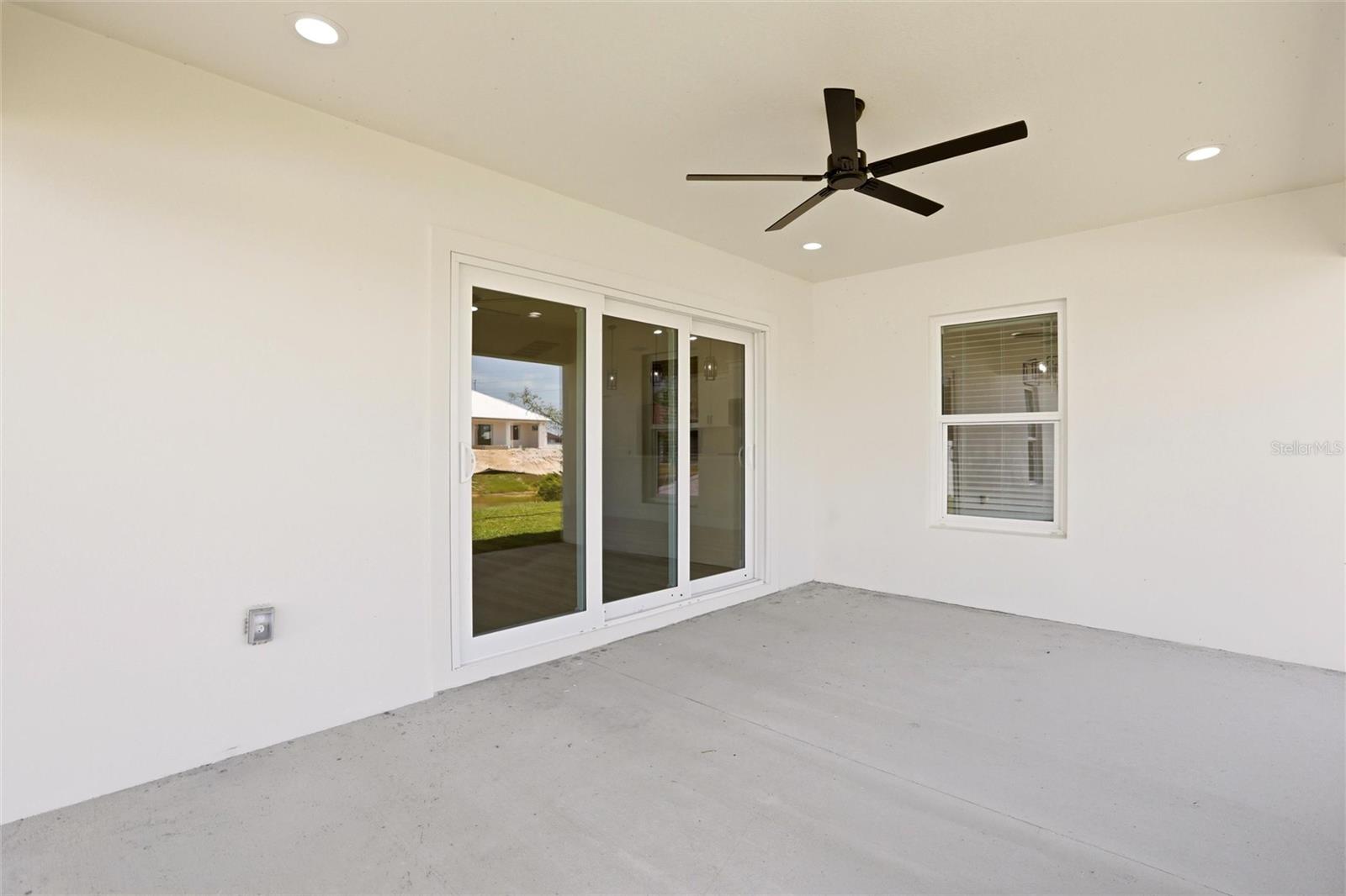 Image 38 of 50 For 6 13th Place