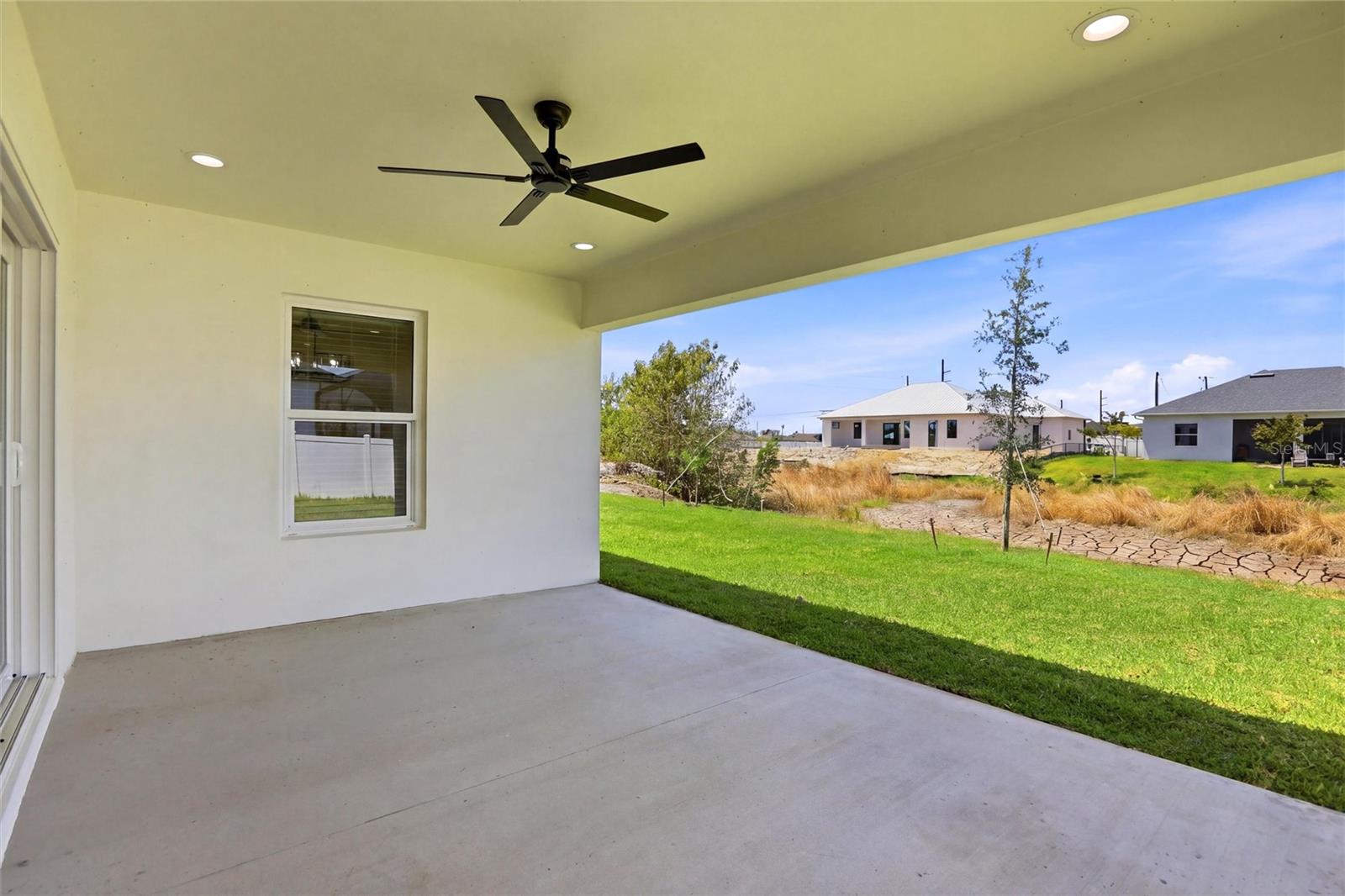 Image 41 of 50 For 6 13th Place