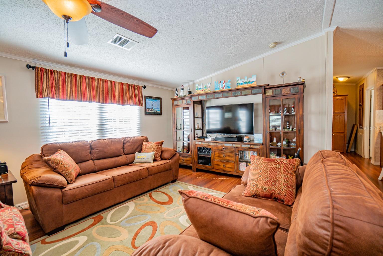 Image 16 of 41 For 10303 Burnt Store Road 203