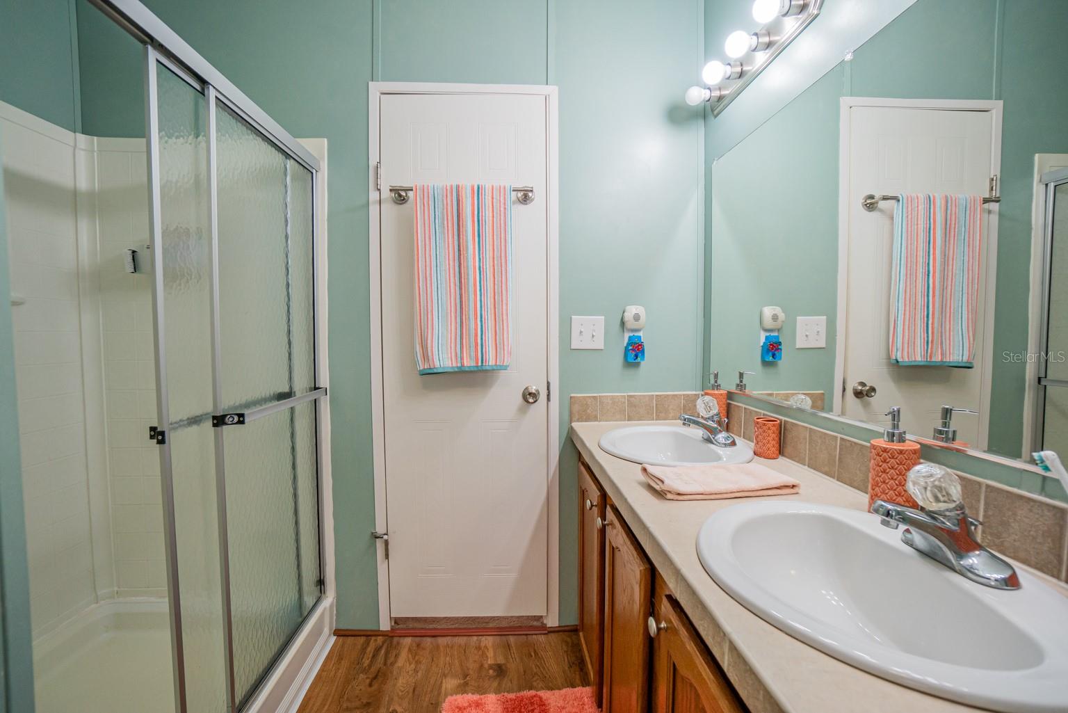 Image 21 of 41 For 10303 Burnt Store Road 203