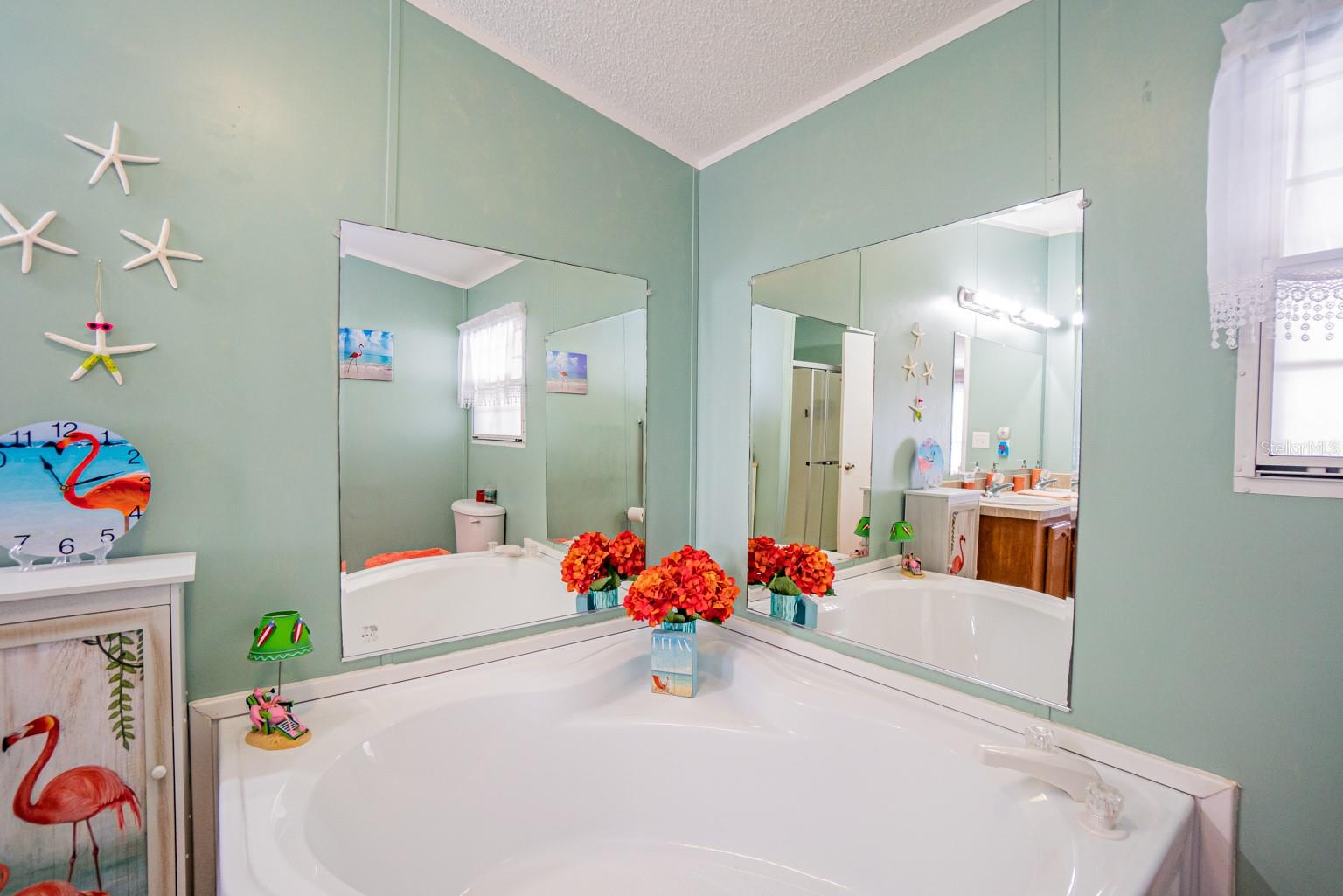 Image 23 of 41 For 10303 Burnt Store Road 203