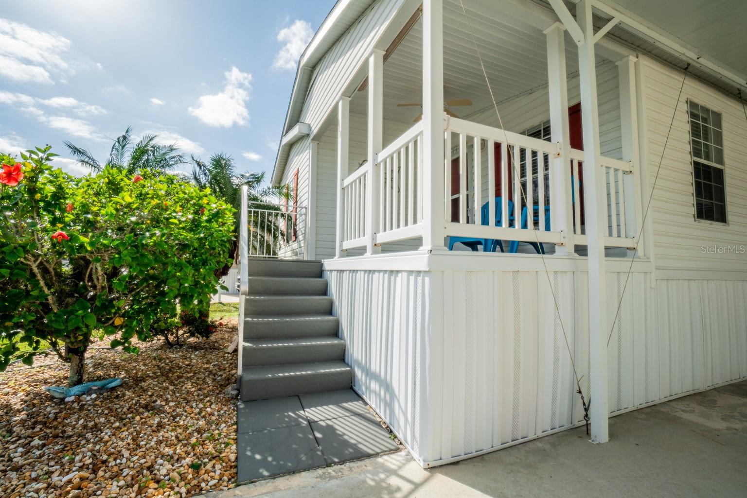 Image 32 of 41 For 10303 Burnt Store Road 203