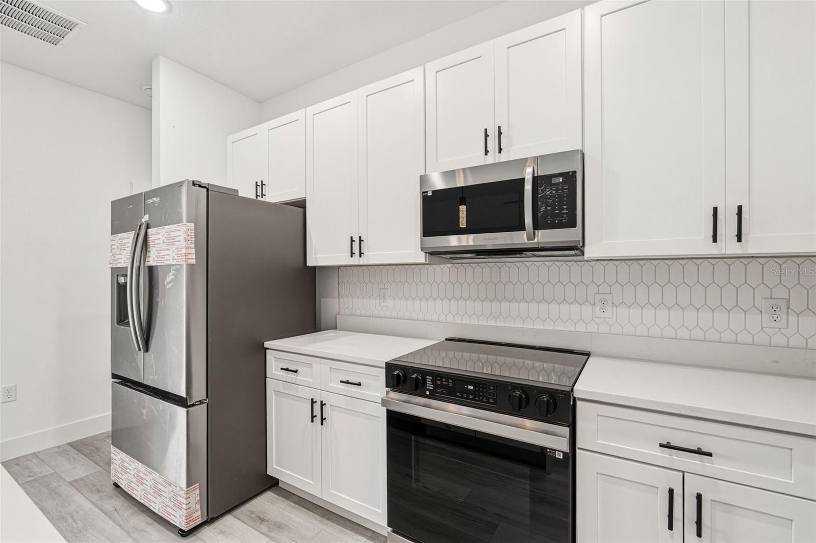 Image 14 of 40 For 2779 Flagami Lane