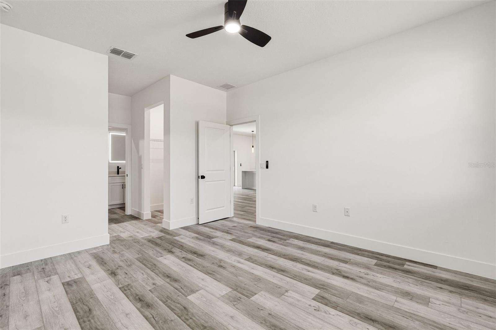 Image 17 of 40 For 2779 Flagami Lane