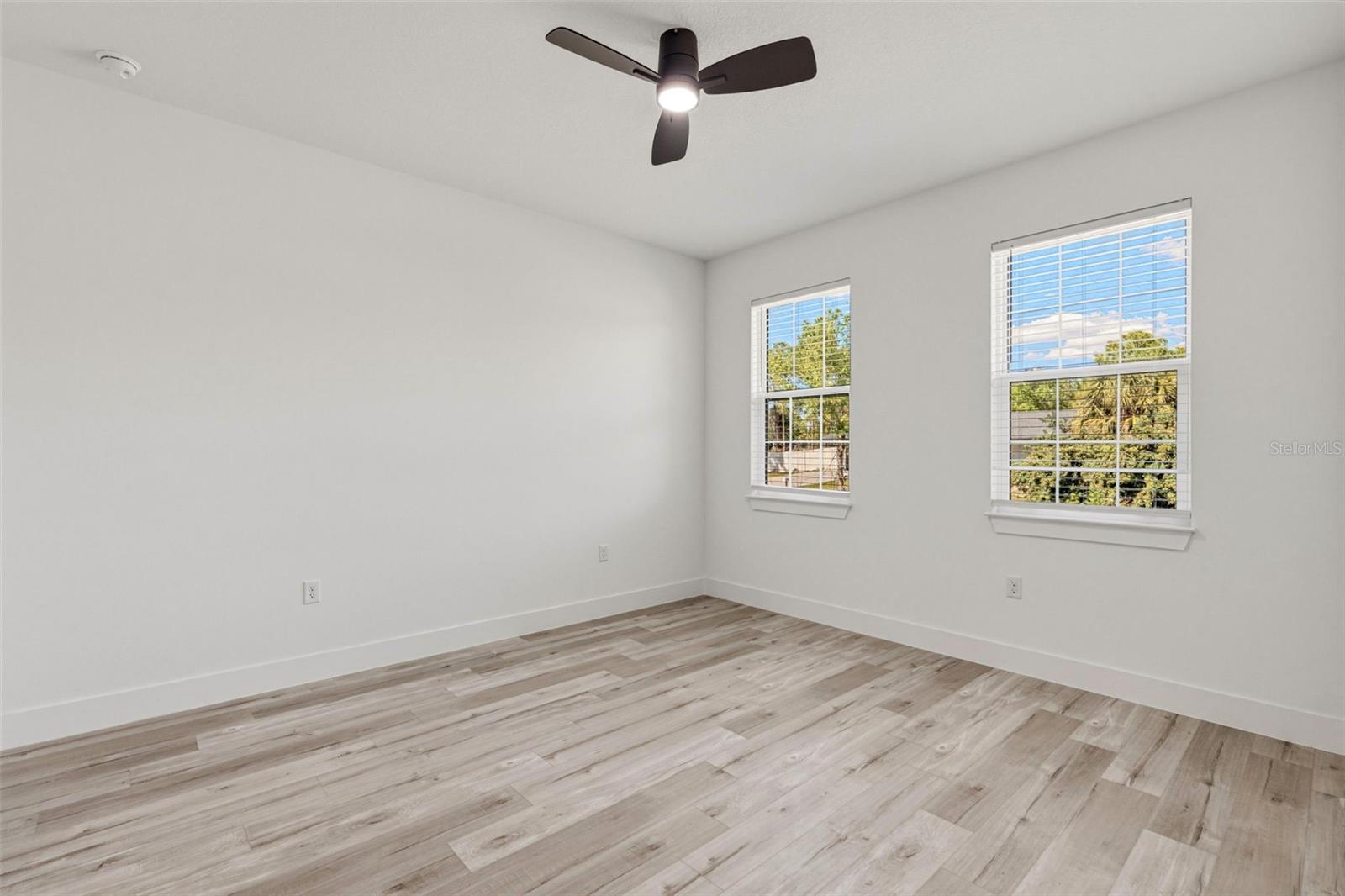 Image 16 of 40 For 2767 Flagami Lane