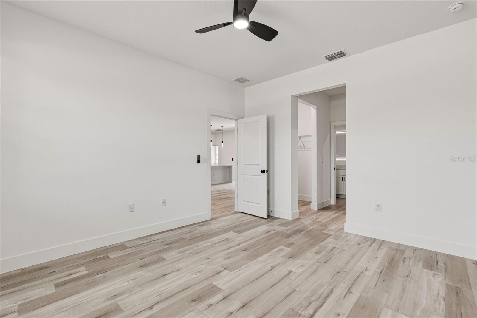 Image 17 of 40 For 2767 Flagami Lane