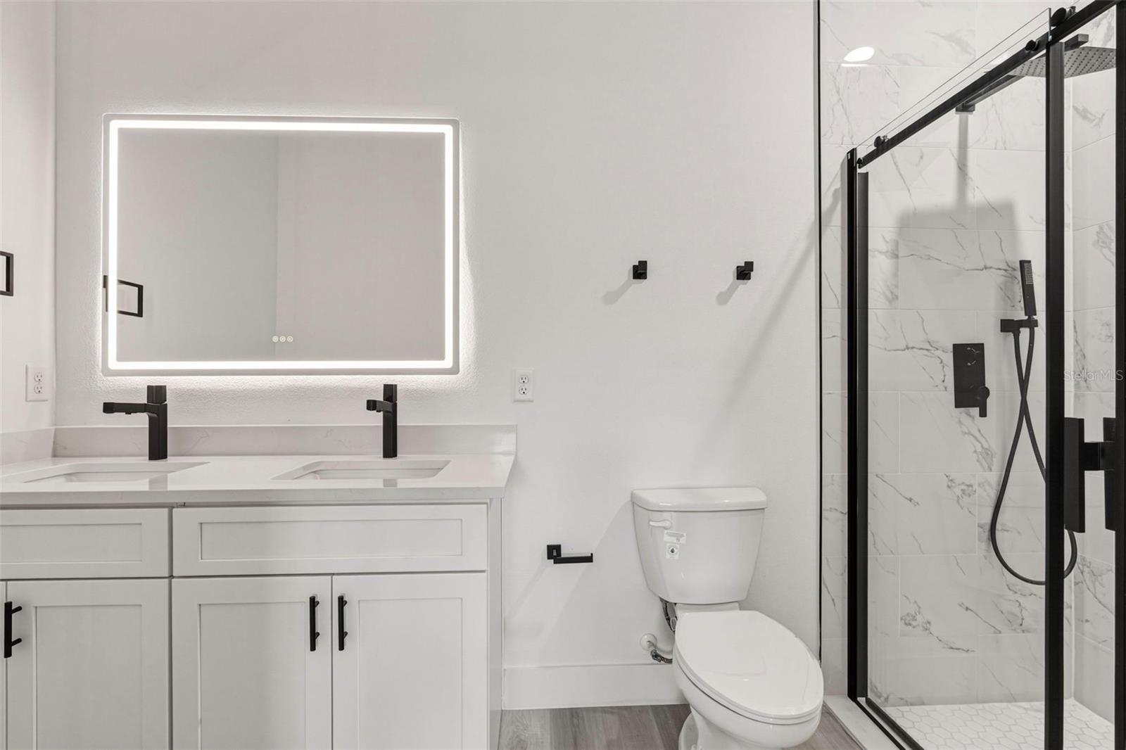 Image 19 of 40 For 2767 Flagami Lane