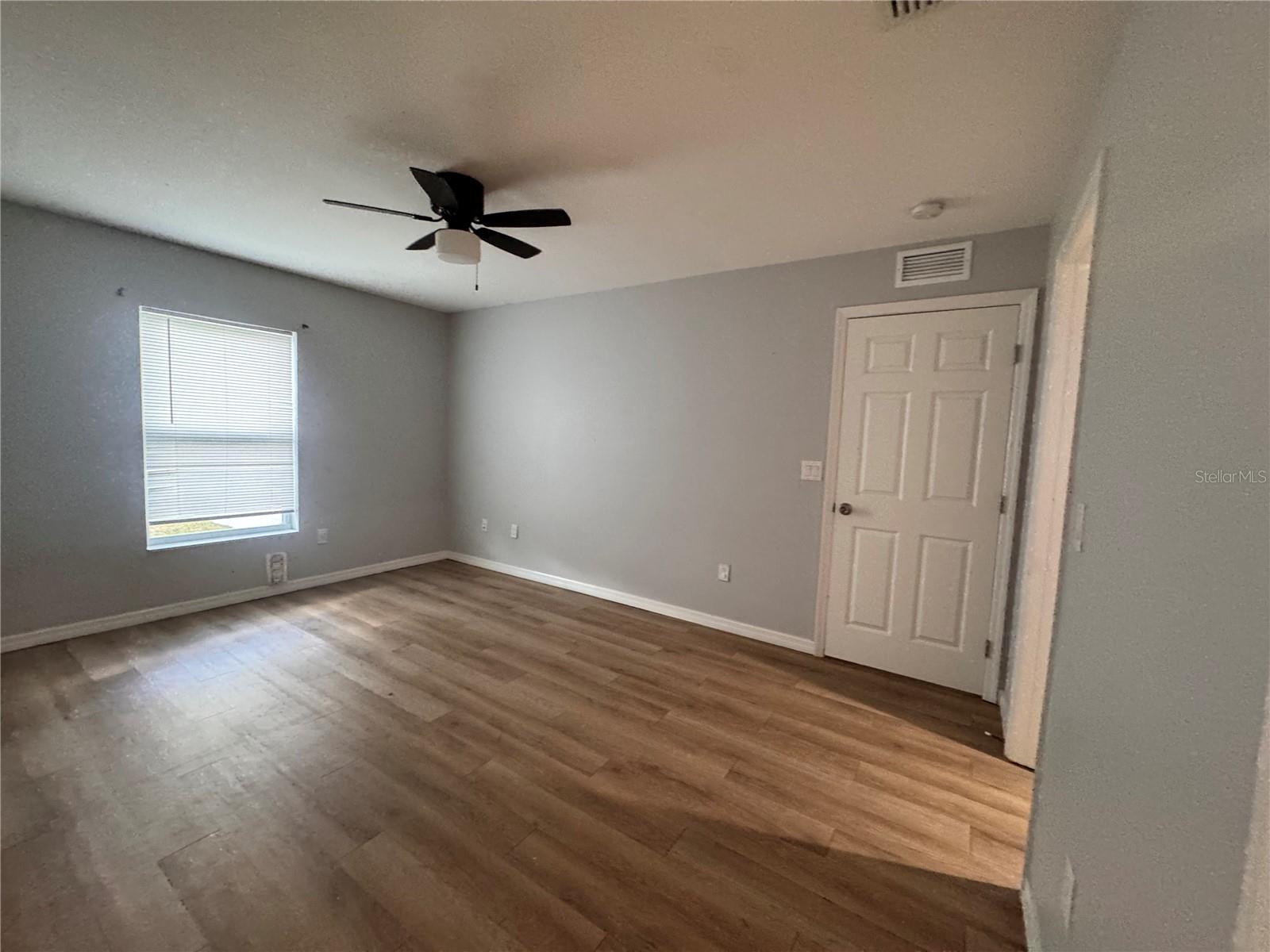 Image 17 of 38 For 625 Thirteenth Avenue