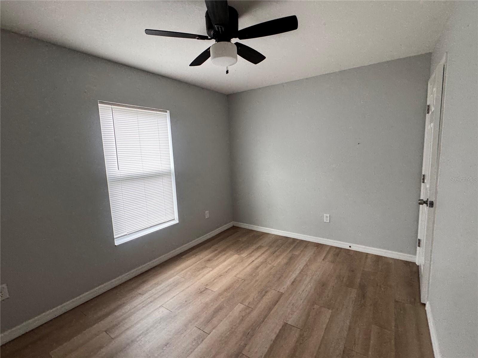 Image 27 of 38 For 625 Thirteenth Avenue