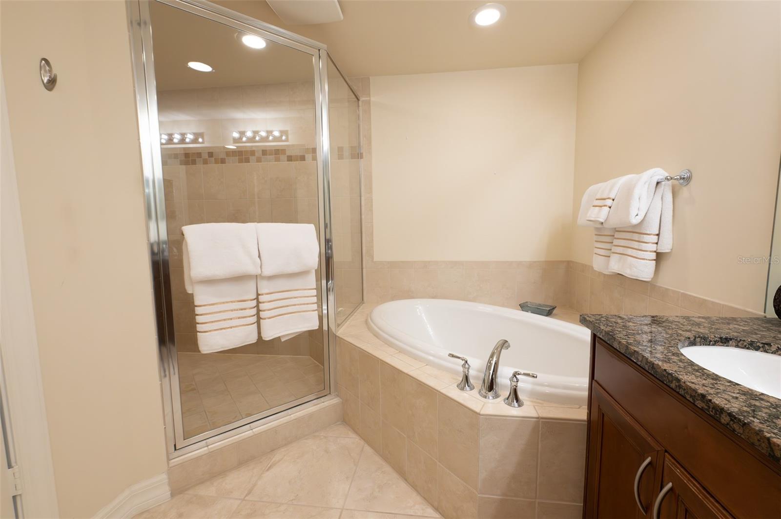 Image 9 of 30 For 3414 Hancock Bridge Parkway 505