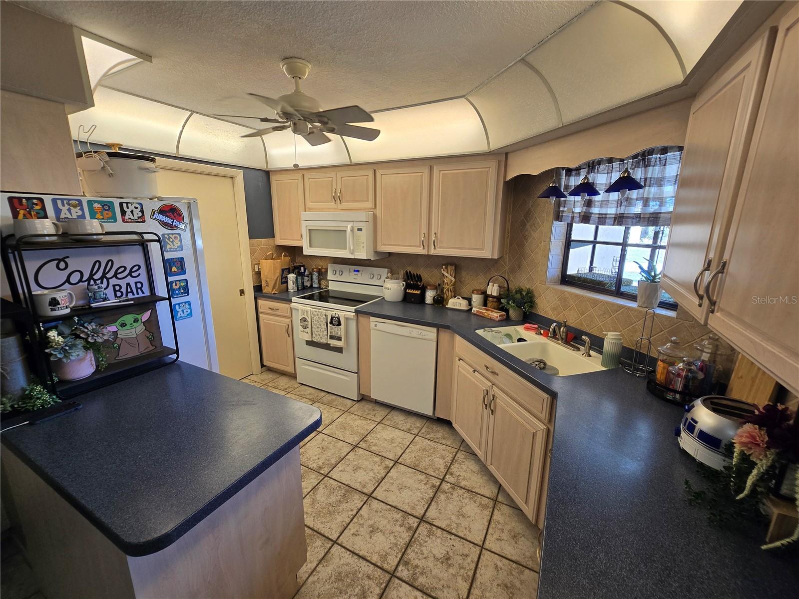 Image 15 of 24 For 10075 Bentley Avenue