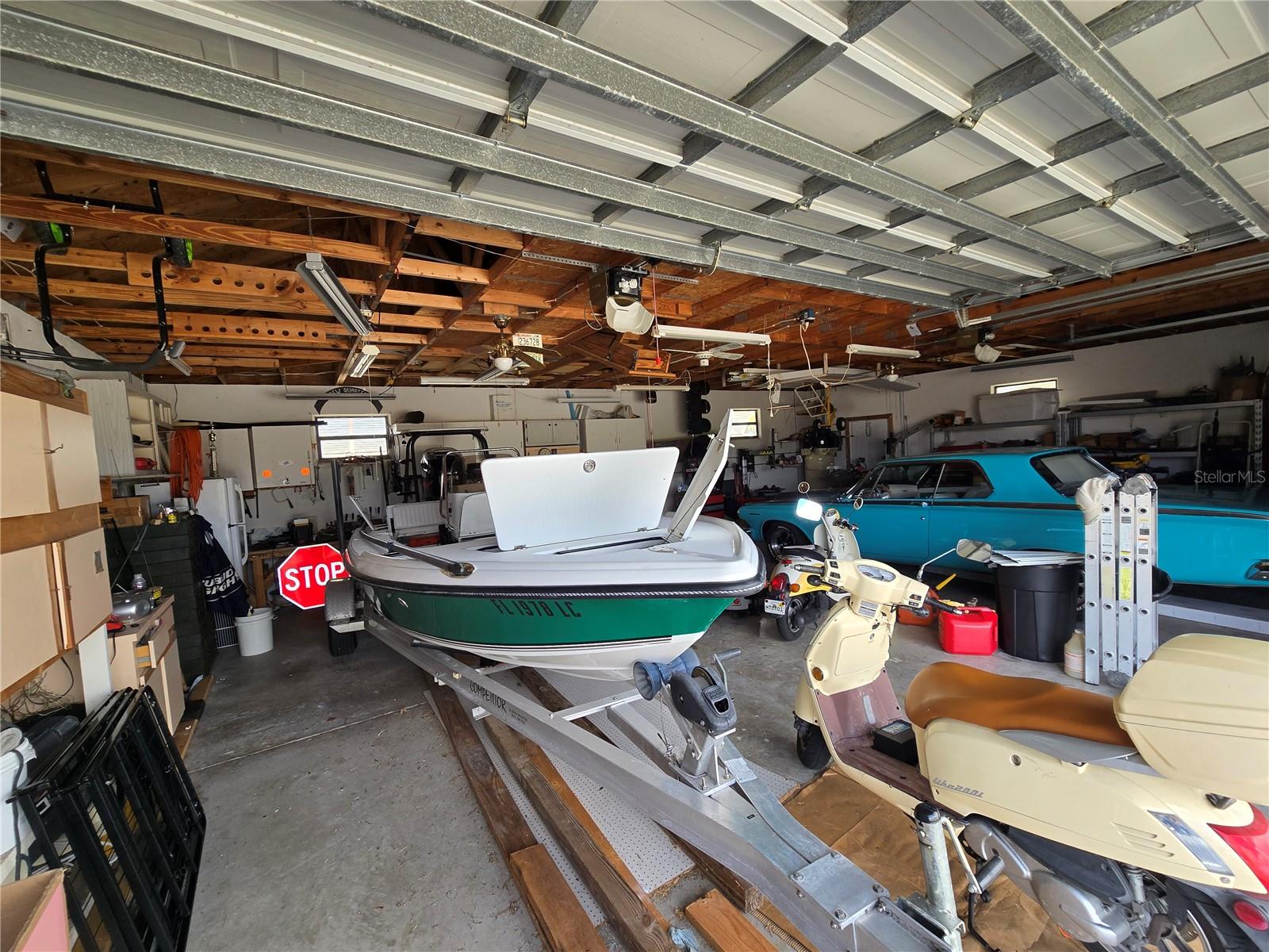 Image 23 of 24 For 10075 Bentley Avenue