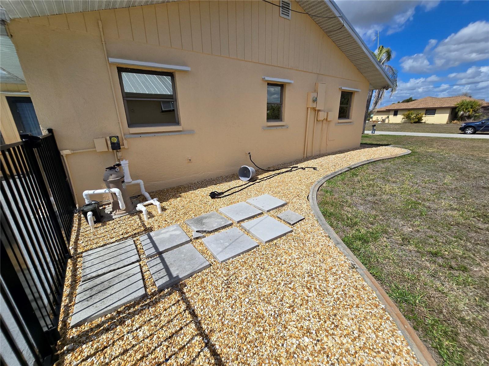 Image 9 of 24 For 10075 Bentley Avenue