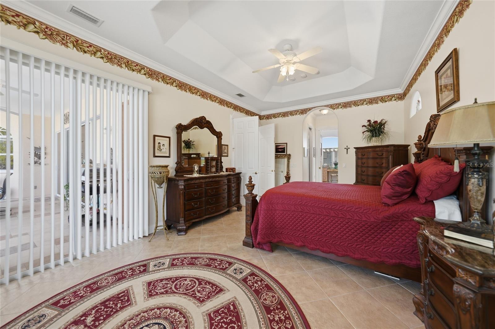 Image 24 of 49 For 15319 Acorn Circle