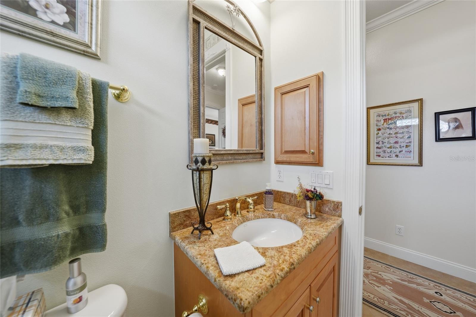 Image 31 of 49 For 15319 Acorn Circle