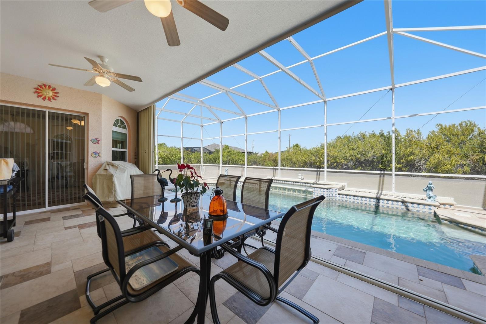 Image 36 of 49 For 15319 Acorn Circle