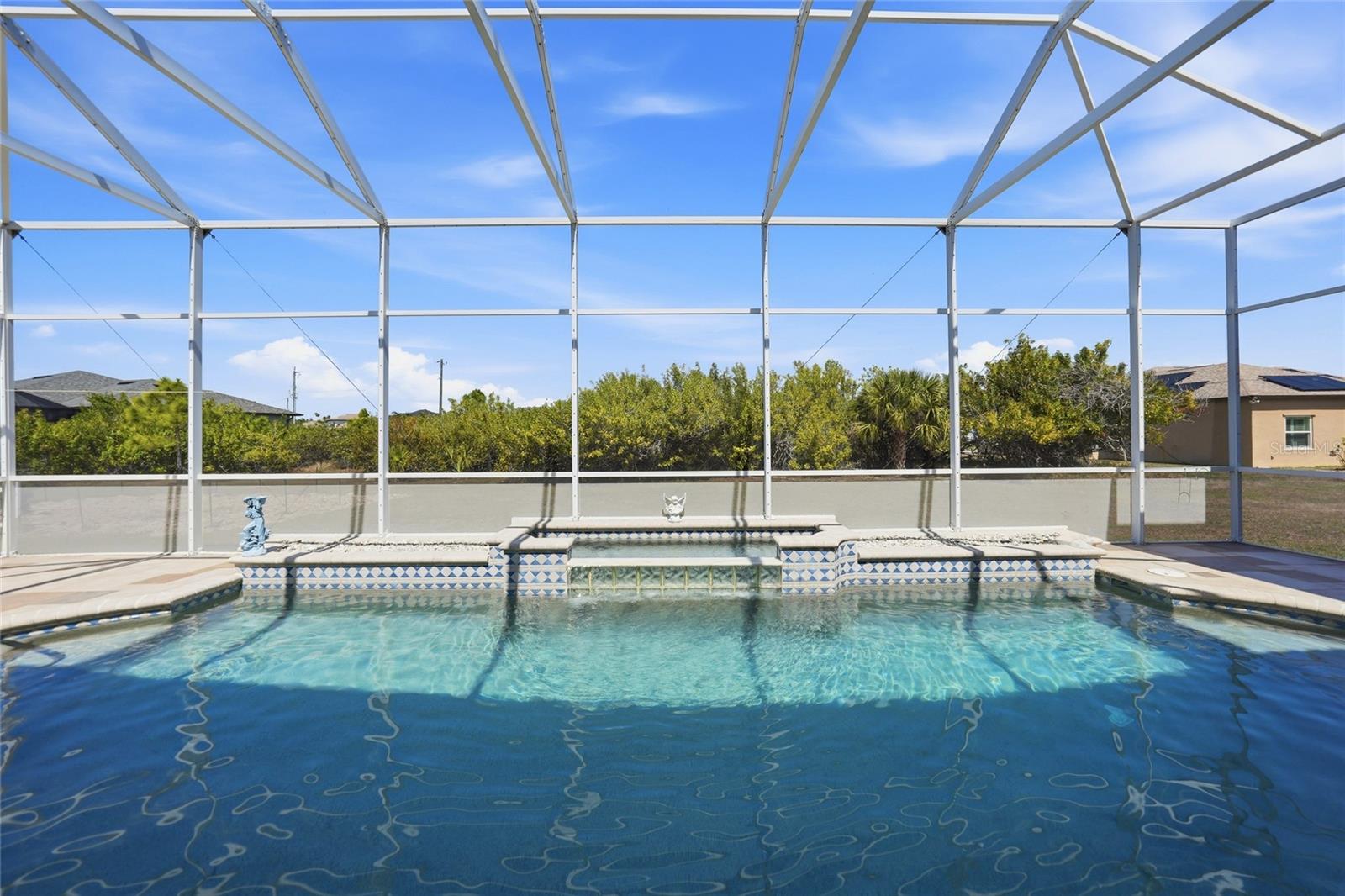 Image 37 of 49 For 15319 Acorn Circle