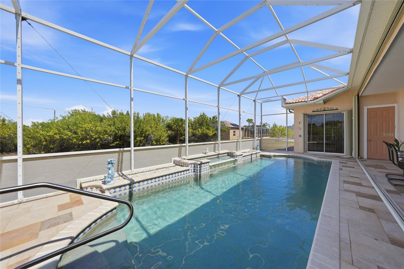 Image 38 of 49 For 15319 Acorn Circle