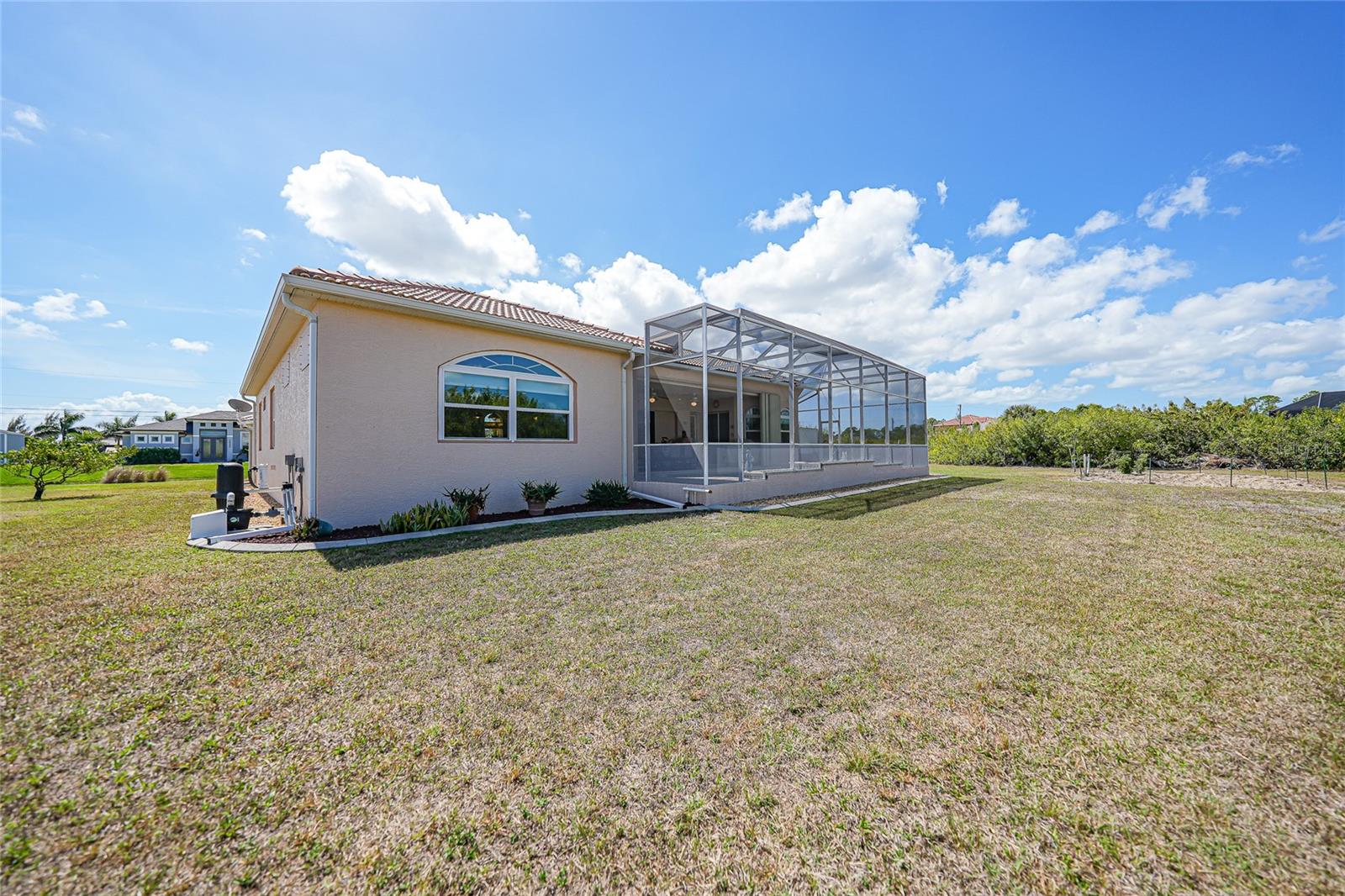 Image 41 of 49 For 15319 Acorn Circle