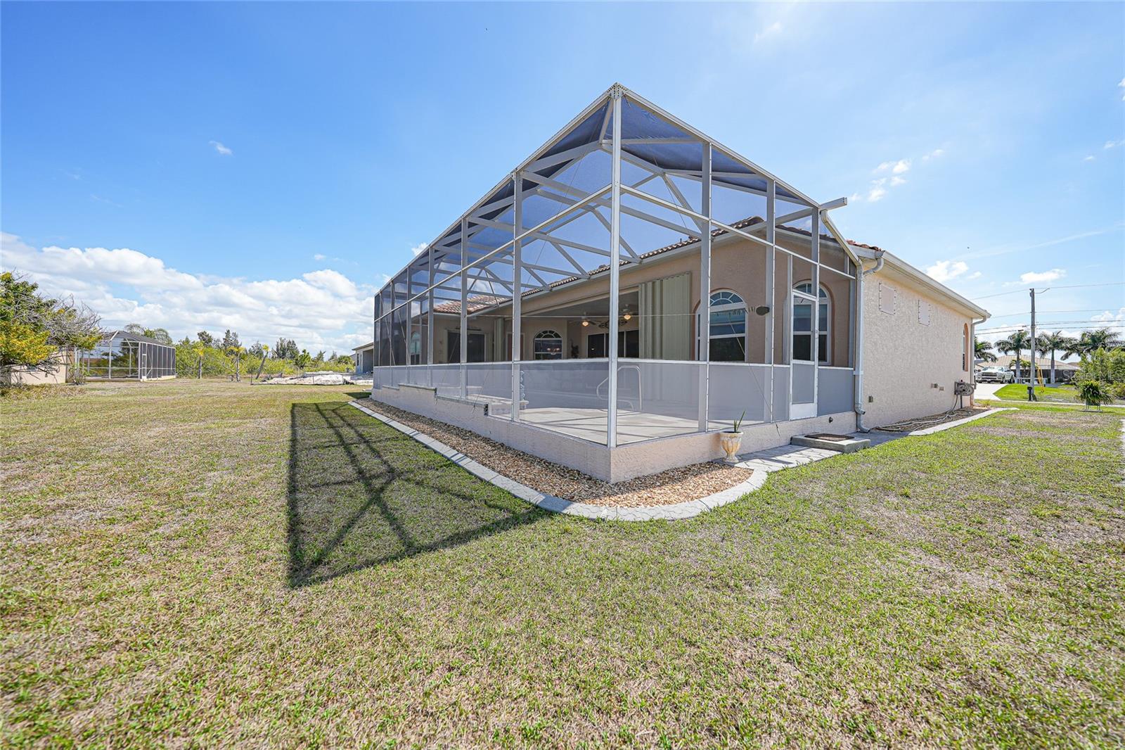 Image 42 of 49 For 15319 Acorn Circle