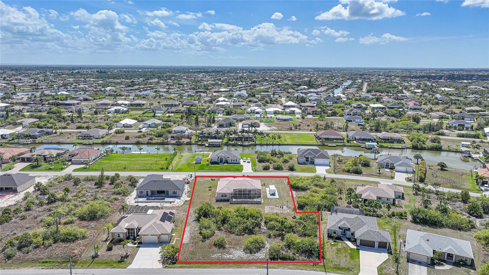 Image 43 of 49 For 15319 Acorn Circle